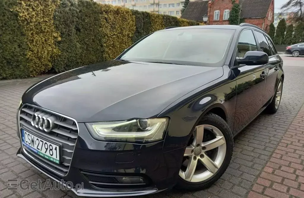 AUDI A4 