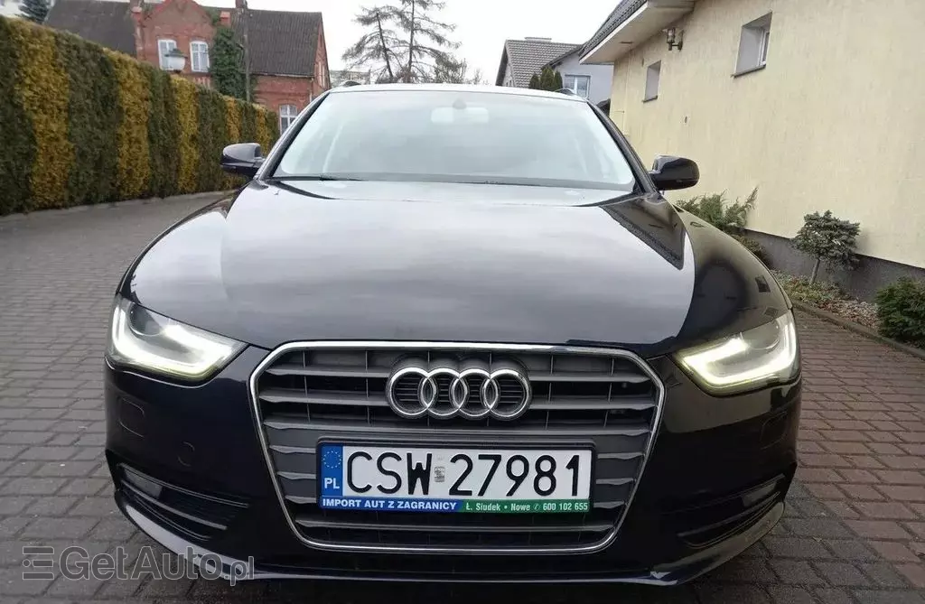AUDI A4 
