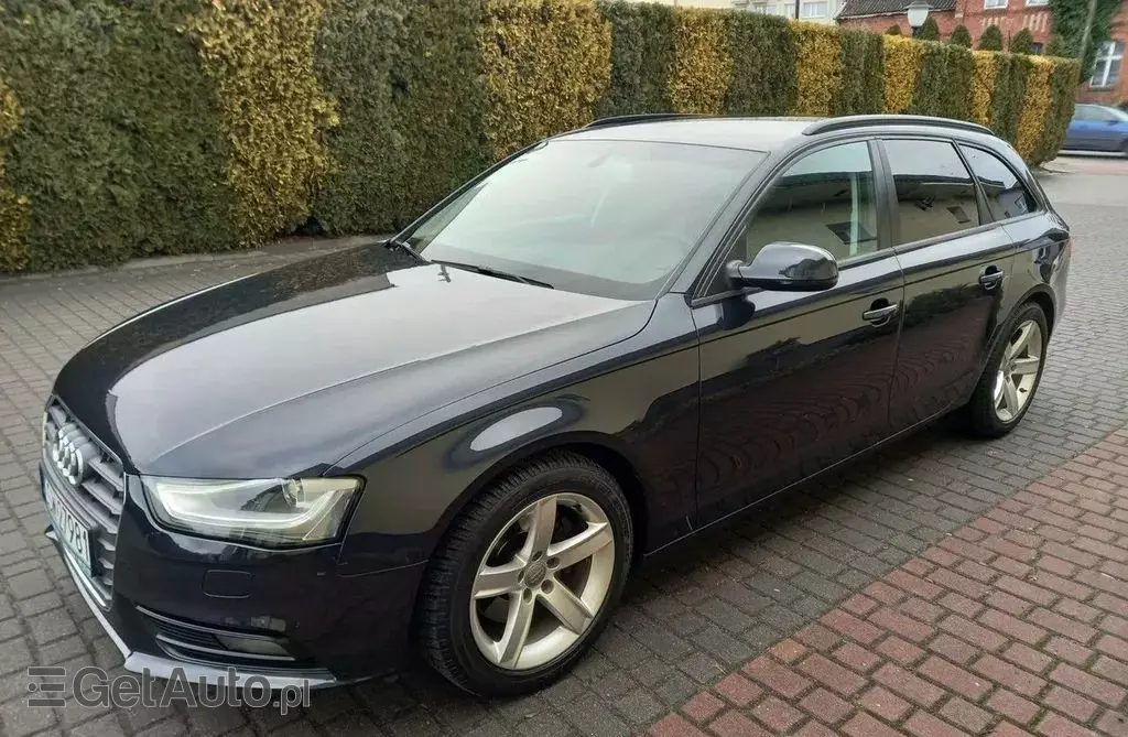 AUDI A4 