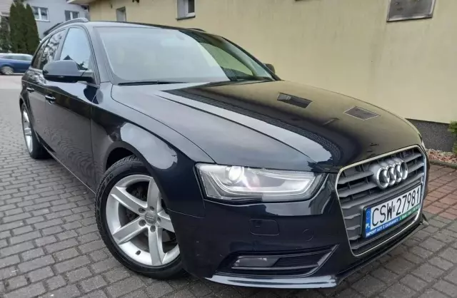 AUDI A4 