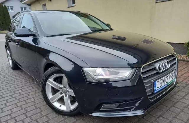 AUDI A4 