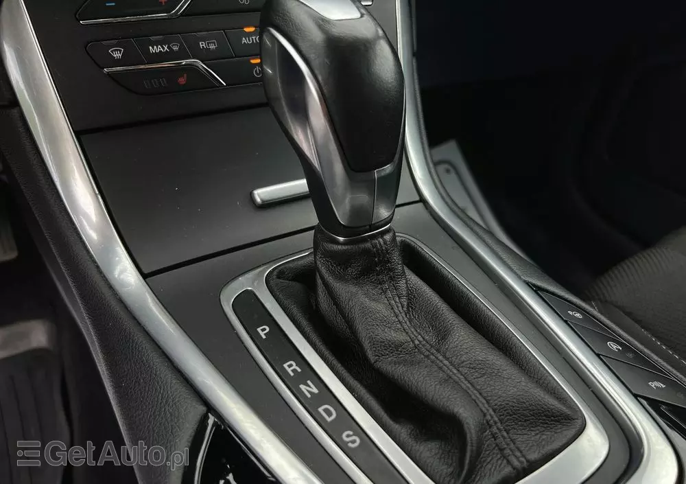 FORD S-Max 2.0 TDCi Titanium PowerShift