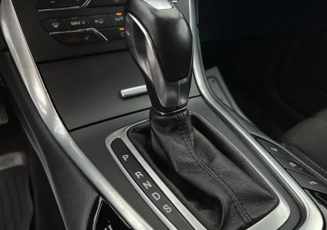 FORD S-Max 2.0 TDCi Titanium PowerShift