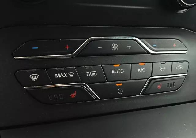 FORD S-Max 2.0 TDCi Titanium PowerShift