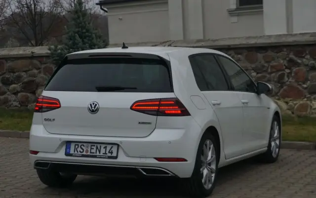 VOLKSWAGEN Golf 1.5 TSI ACT OPF BlueMotion Highline