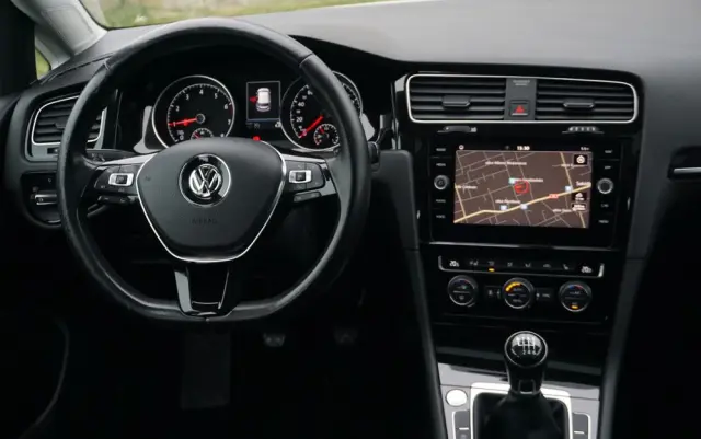 VOLKSWAGEN Golf 1.5 TSI ACT OPF BlueMotion Highline