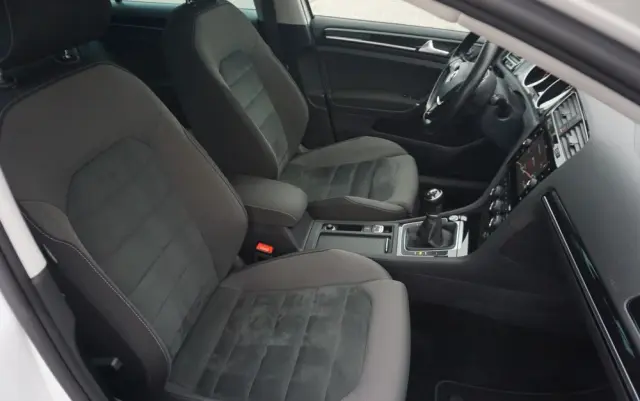 VOLKSWAGEN Golf 1.5 TSI ACT OPF BlueMotion Highline