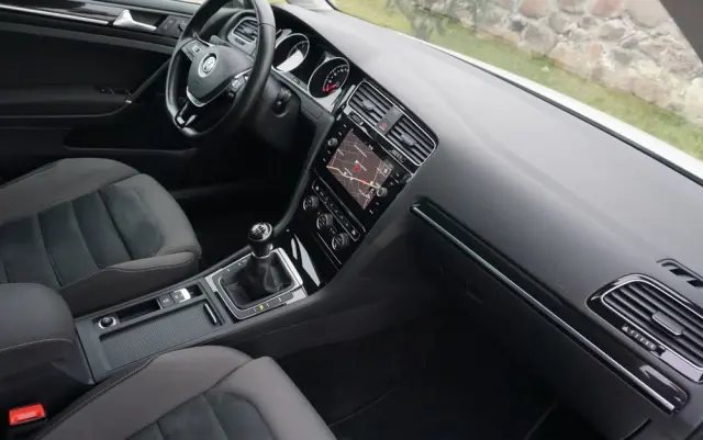 VOLKSWAGEN Golf 1.5 TSI ACT OPF BlueMotion Highline