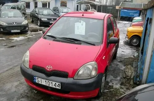 TOYOTA Yaris 