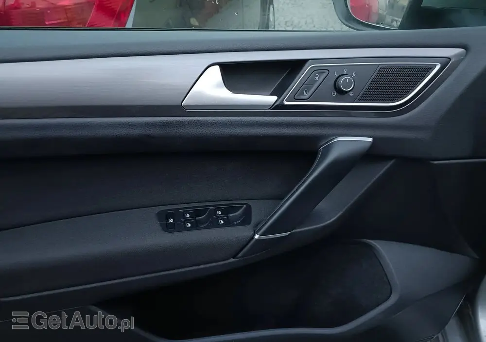 VOLKSWAGEN Golf 1.4 TSI BlueMotion Technology DSG Allstar