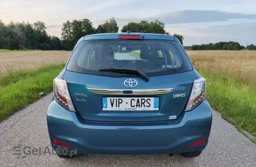 TOYOTA Yaris 