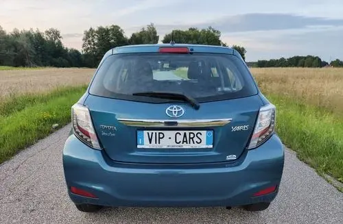 TOYOTA Yaris 
