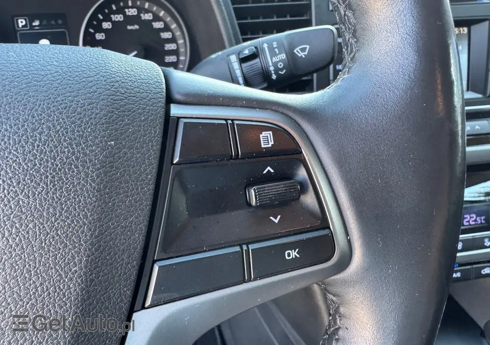 HYUNDAI Elantra 1.6 Premium