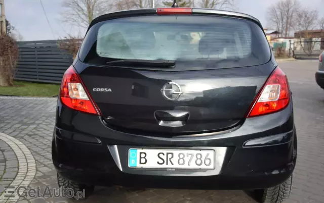 OPEL Corsa 1.4 16V Edition 150