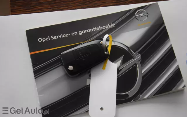 OPEL Corsa 1.4 16V Edition 150