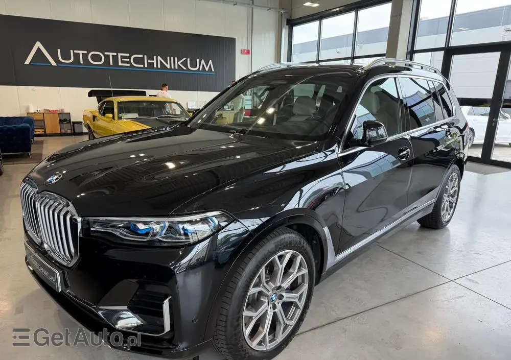 BMW X7 