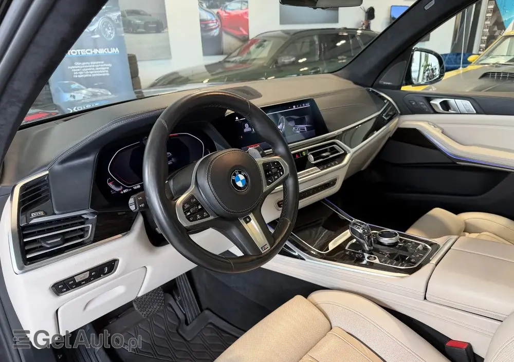 BMW X7 