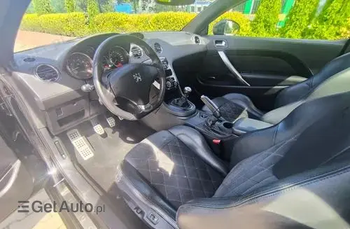 PEUGEOT RCZ 