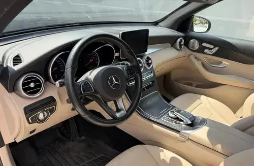 MERCEDES-BENZ GLC 