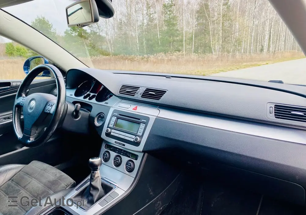 VOLKSWAGEN Passat 2.0 TDI Highline