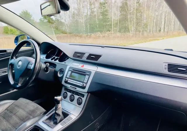 VOLKSWAGEN Passat 2.0 TDI Highline