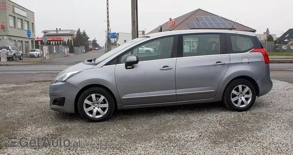 PEUGEOT 5008 1.6 HDi Access