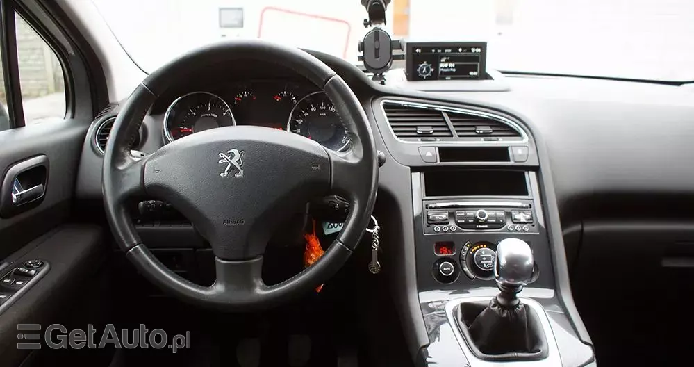 PEUGEOT 5008 1.6 HDi Access