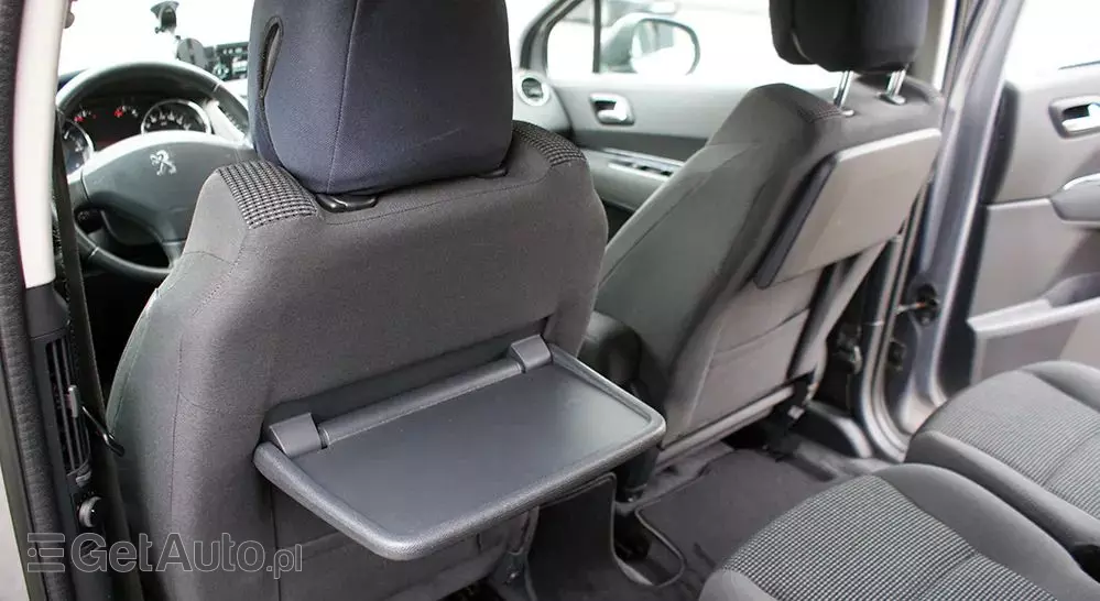 PEUGEOT 5008 1.6 HDi Access