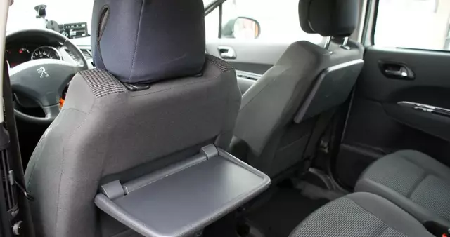 PEUGEOT 5008 1.6 HDi Access