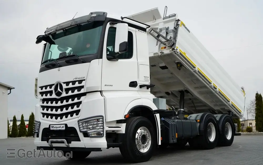 MERCEDES-BENZ AROCS 2658 / WYWROTKA 3 STRONNA / ŁADOWNOŚĆ 14 TON / ALUFELGI  / EURO 6 / 