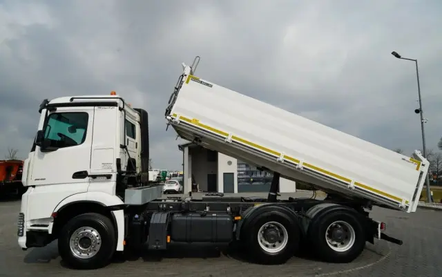 MERCEDES-BENZ AROCS 2658 / WYWROTKA 3 STRONNA / ŁADOWNOŚĆ 14 TON / ALUFELGI  / EURO 6 / 