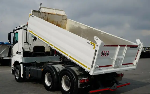 MERCEDES-BENZ AROCS 2658 / WYWROTKA 3 STRONNA / ŁADOWNOŚĆ 14 TON / ALUFELGI  / EURO 6 / 