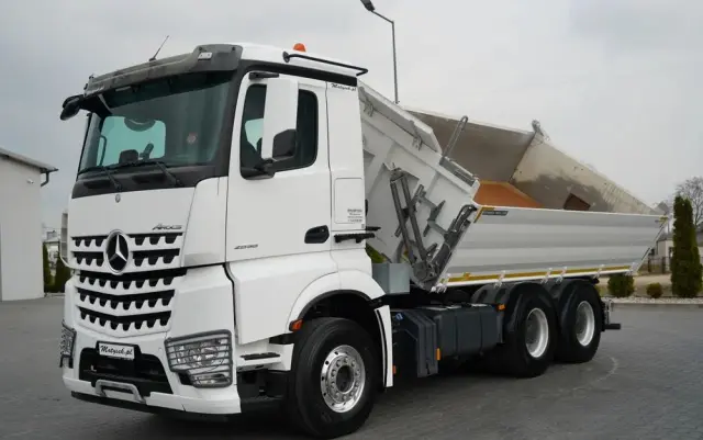 MERCEDES-BENZ AROCS 2658 / WYWROTKA 3 STRONNA / ŁADOWNOŚĆ 14 TON / ALUFELGI  / EURO 6 / 