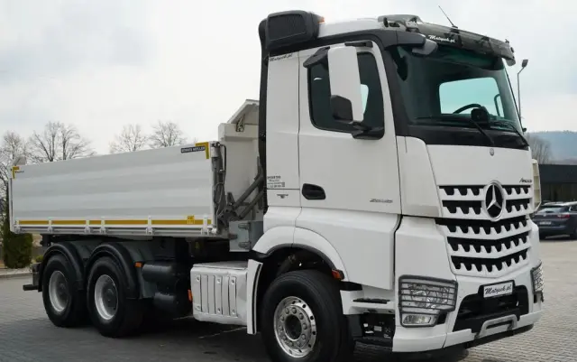 MERCEDES-BENZ AROCS 2658 / WYWROTKA 3 STRONNA / ŁADOWNOŚĆ 14 TON / ALUFELGI  / EURO 6 / 
