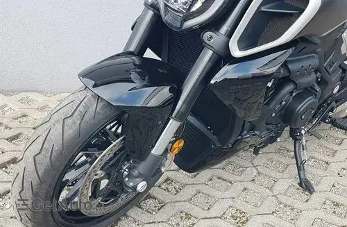 DUCATI Diavel 