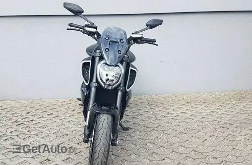 DUCATI Diavel 