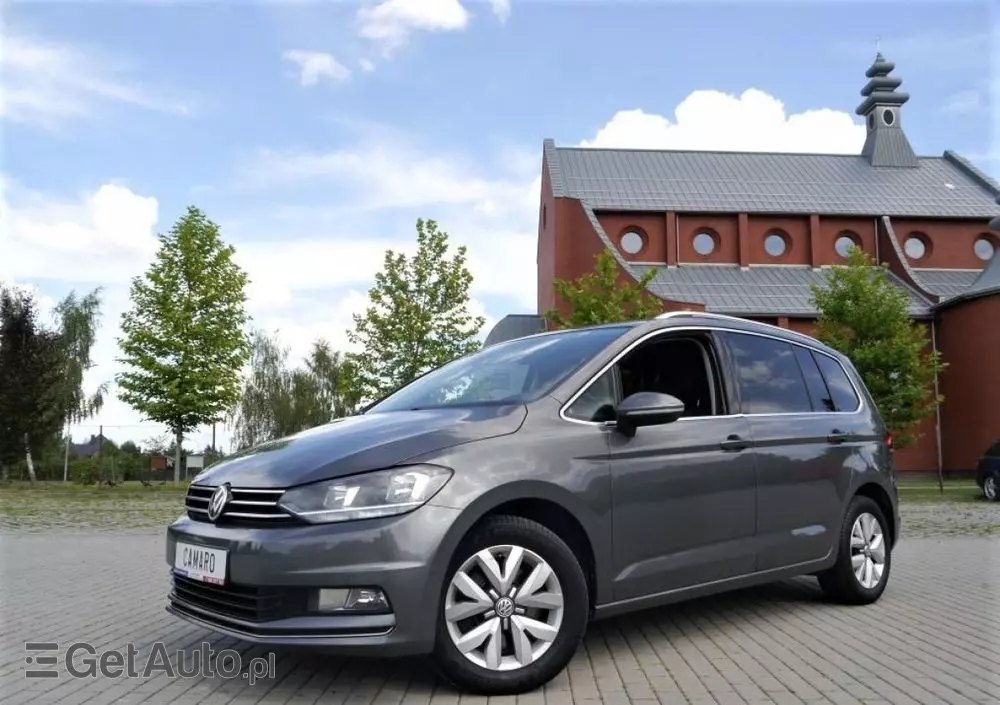 VOLKSWAGEN Touran 