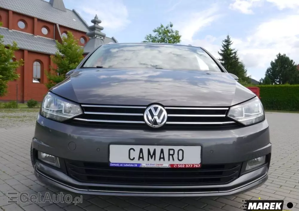 VOLKSWAGEN Touran 