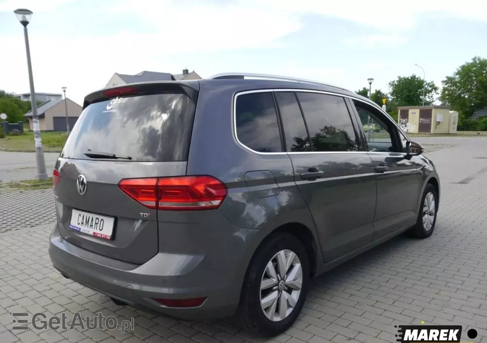 VOLKSWAGEN Touran 