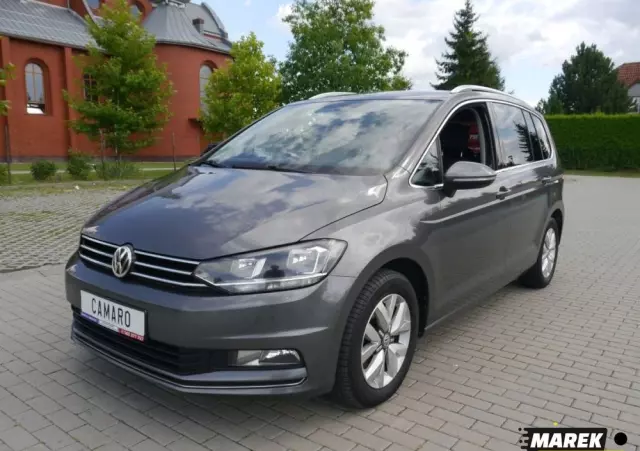 VOLKSWAGEN Touran 