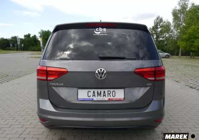 VOLKSWAGEN Touran 