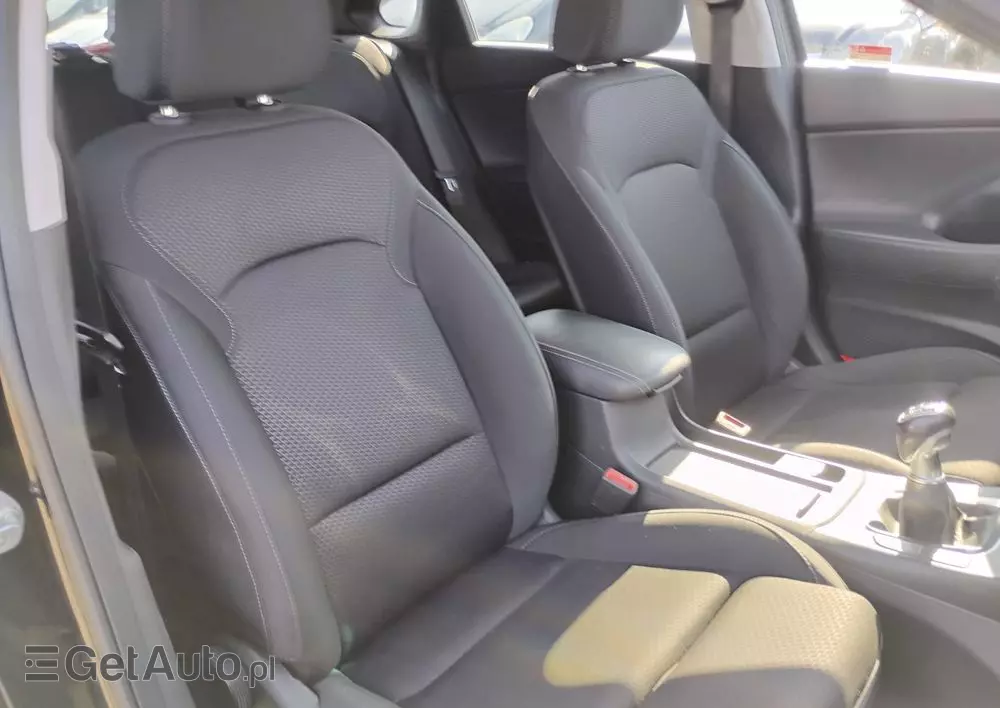 HYUNDAI I30 1.6 CRDi Comfort