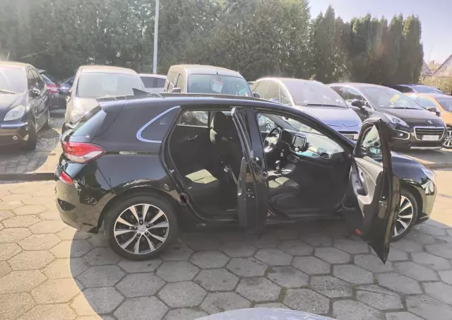 HYUNDAI I30 1.6 CRDi Comfort