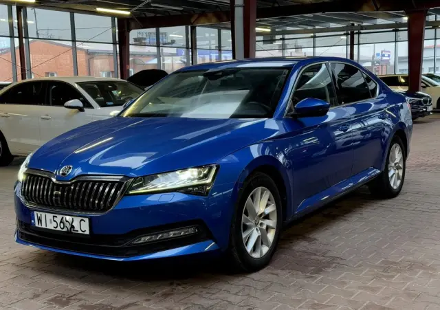 SKODA Superb 2.0 TDI SCR Ambition DSG