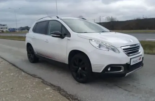 PEUGEOT 2008 