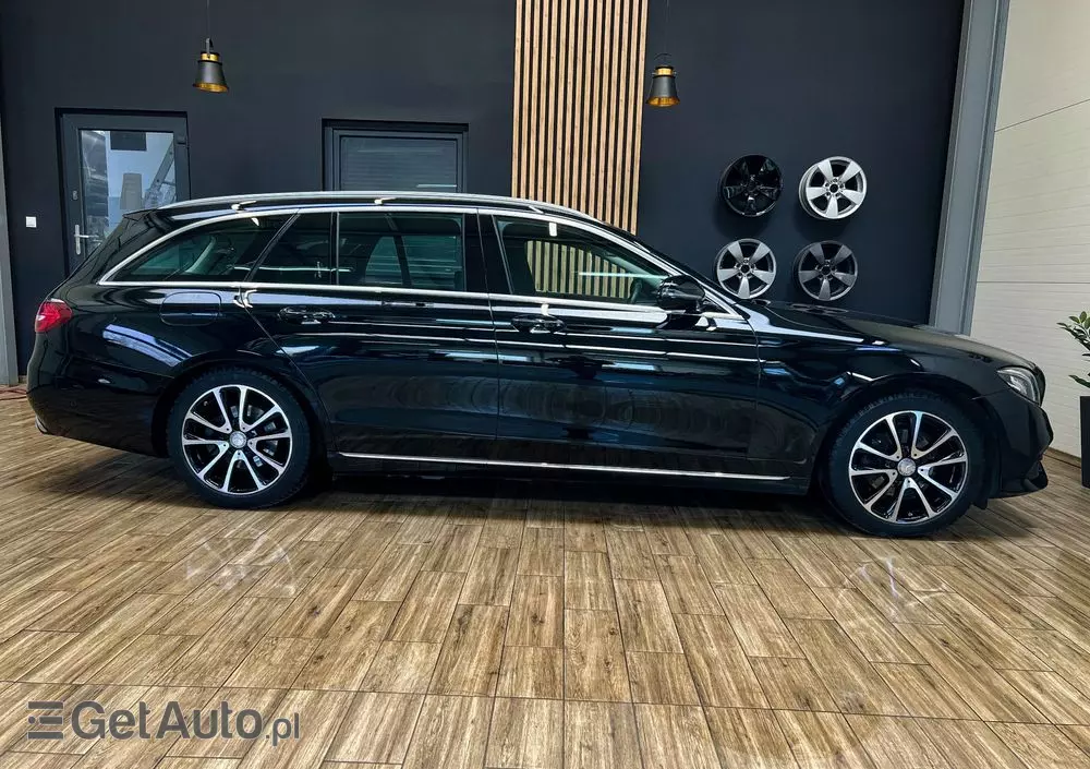 MERCEDES-BENZ Klasa E 220 d