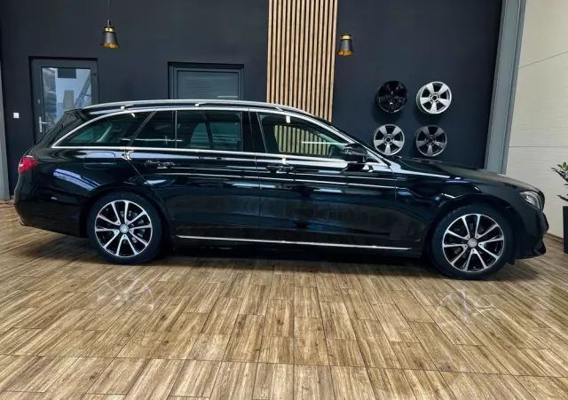 MERCEDES-BENZ Klasa E 220 d