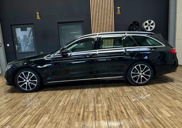 MERCEDES-BENZ Klasa E 220 d