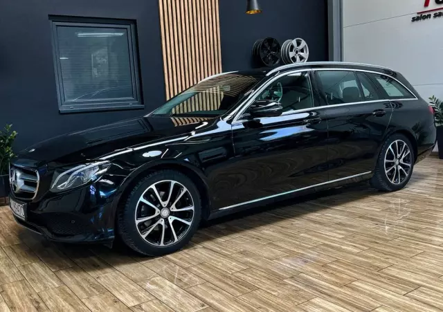 MERCEDES-BENZ Klasa E 220 d