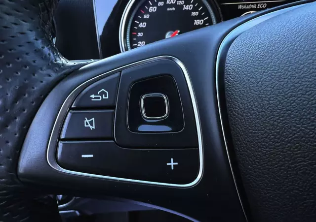 MERCEDES-BENZ Klasa E 220 d